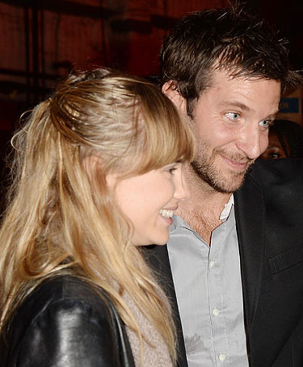 Bradley Cooper, parasit de iubita din cauza lui Renee Zellweger