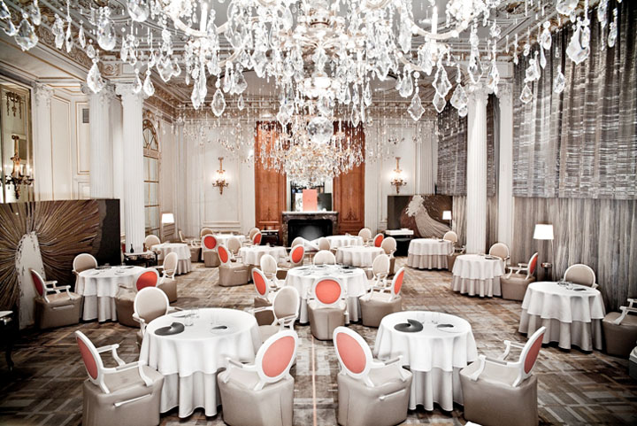 cireasa plaza athenee - Ziarul National