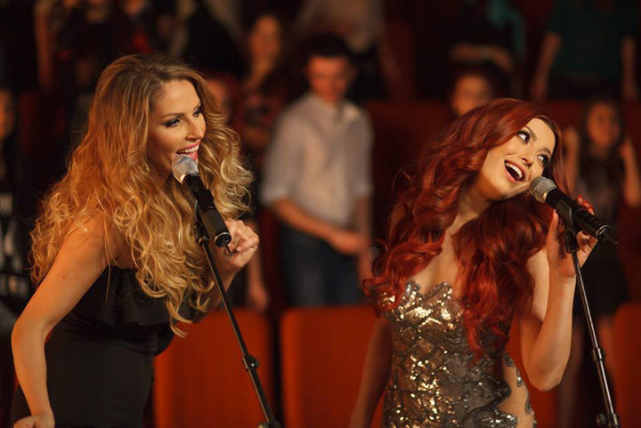 Andreea Banica si Elena Gheorghe, coriste pentru 3 Sud Est
