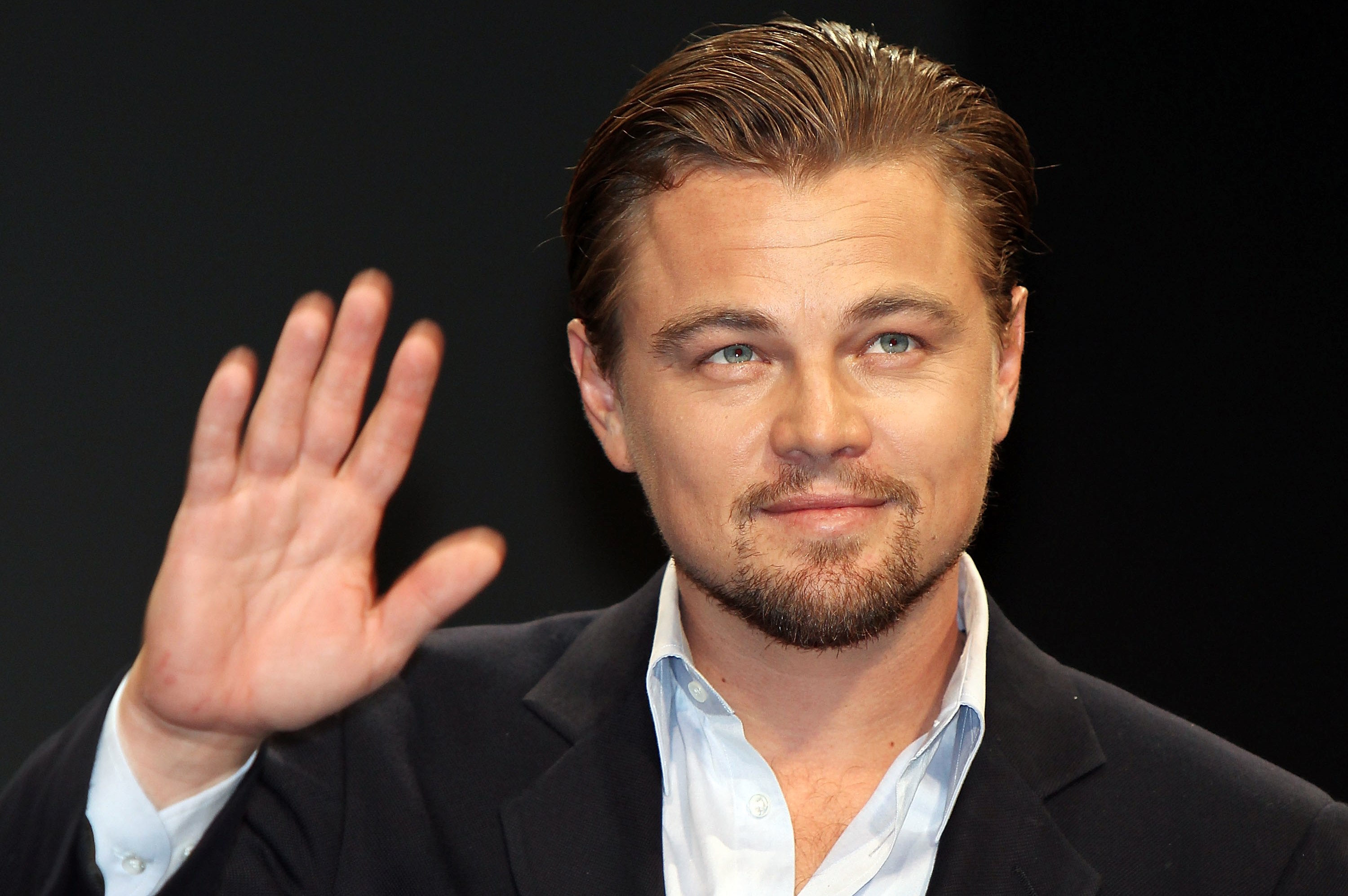 Leonardo DiCaprio a dat-o afara pe Lindsay Lohan din vila lui!