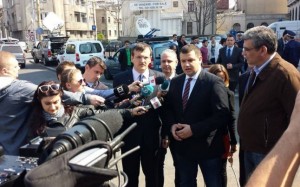 300.000 de semnaturi impotriva accizei la carburanti, depuse la Guvern