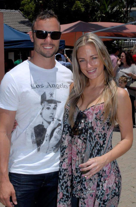 Ultimele mesaje ale modelului Reeva Steenkamp catre Oscar Pistorius:  “Uneori imi e frica de tine!”