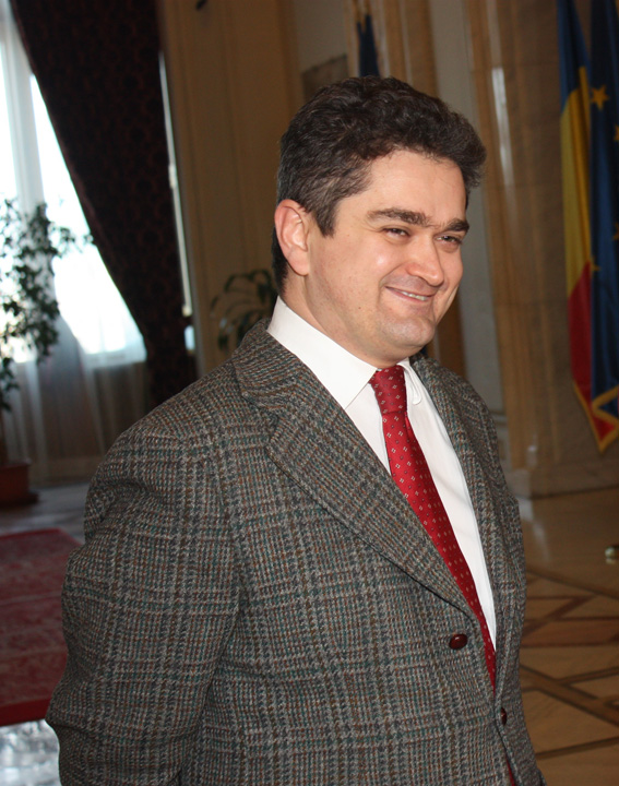 Theodor Paleologu, la DNA ca martor: „cred ca se investigheaza cultura finantarilor ciudate”