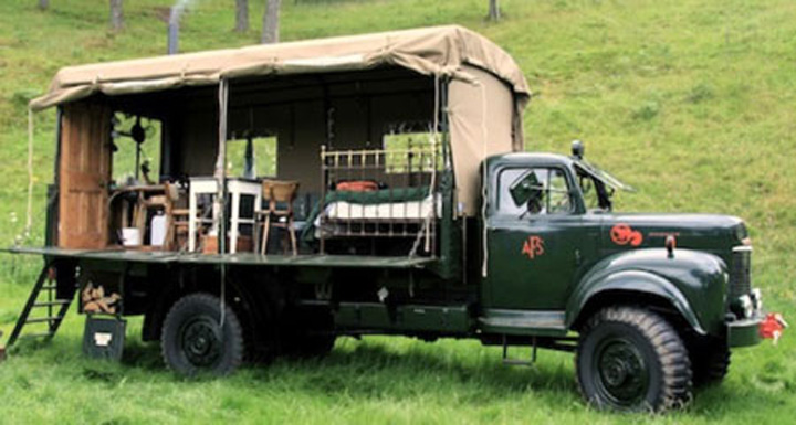 Pe asta sigur n-ati mai auzit-o niciodata: cazare la camion!
