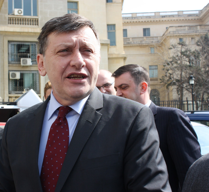 crin antonescu - rica petrescu - Ziarul National