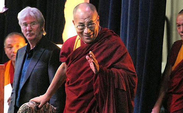 Dalai Lama i-a gasit iubita lui Richard Gere
