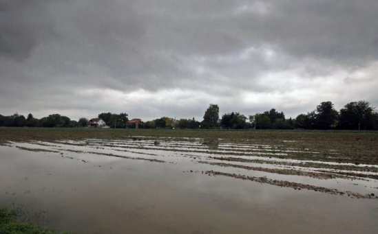 COD PORTOCALIU. Hidrologii avertizeaza: risc de inundatii in 9 judete