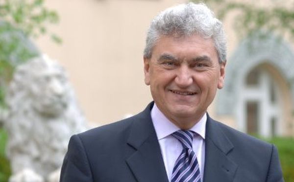Atentie la asiguratorii cu probleme financiare