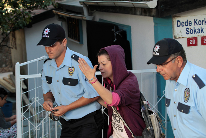 nigar filiz ahmet si politisti - Ziarul National
