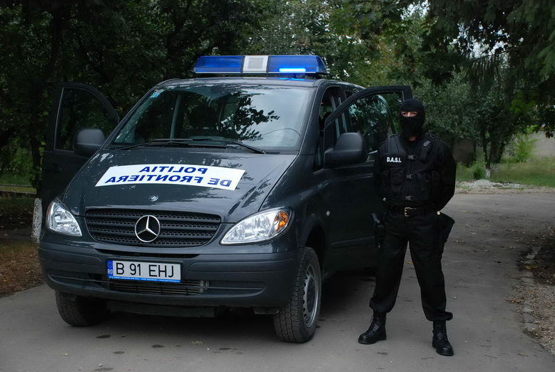 Bunicuta, prinsa in timp ce incerca sa treaca granita din Romania cu un copil de un an in geanta!