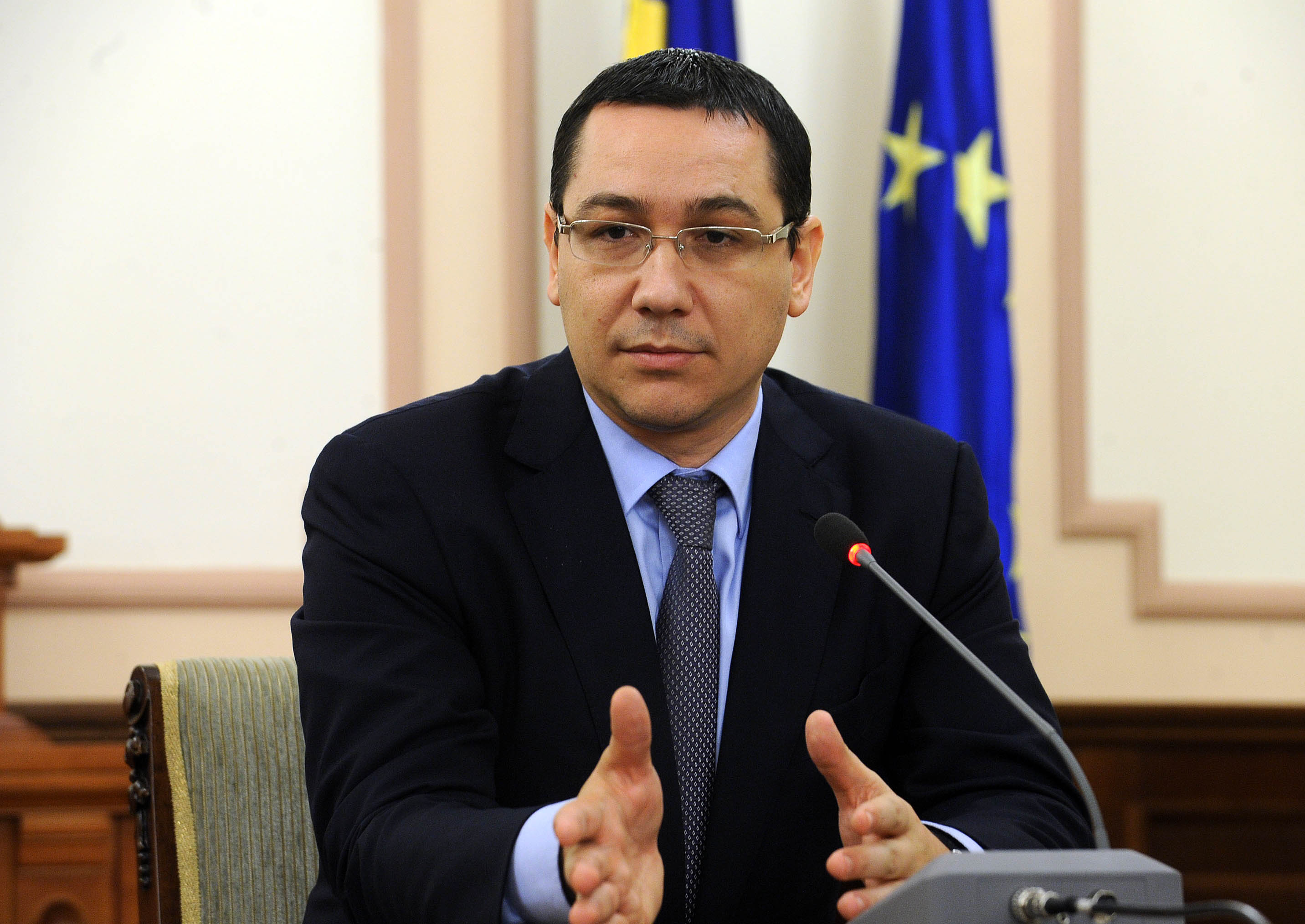 Ponta: Anul acesta va fi greu sa mai reducem TVA la alte produse, daca reducem CAS