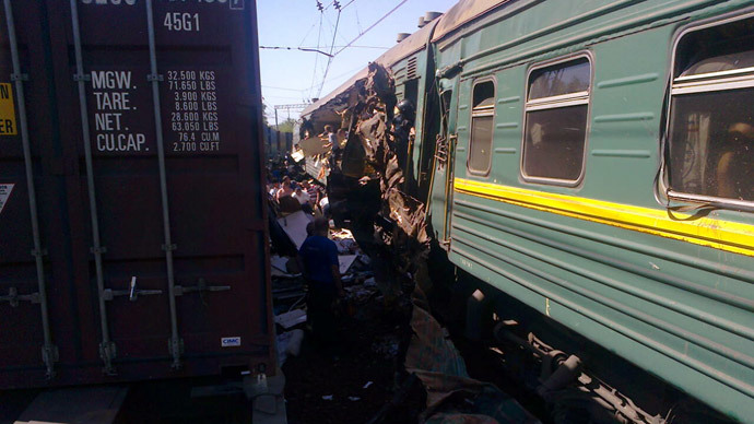 Moscova: Cel putin 4 morti si 15 raniti in urma coliziunii dintre un tren si un marfar!