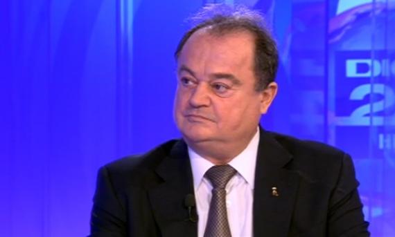 Blaga il acuza pe Basescu: Vrea sa rupa a doua oara PDL de dragul Elenei Udrea