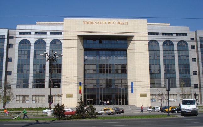 Cei patru judecatori de la Tribunalul Bucuresti, retinuti pentru 24 de ore