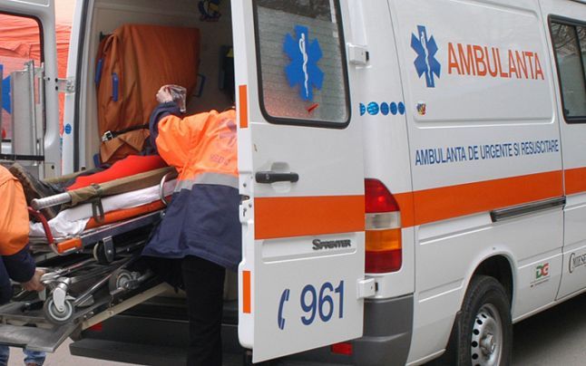 Suceava: Tanara, injunghiata mortal de sot. Cadavrul a fost lasat in fata blocului