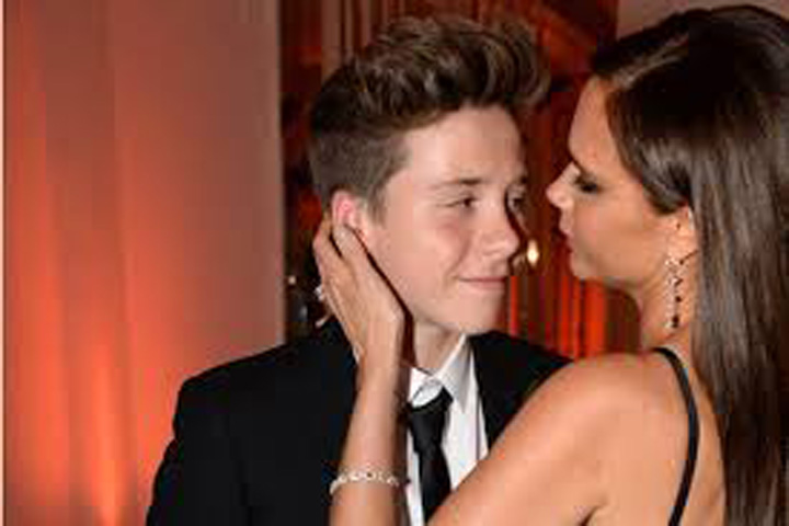 Brooklyn Beckham, fiul vestitului fotbalist englez, e chelner  la o cafenea