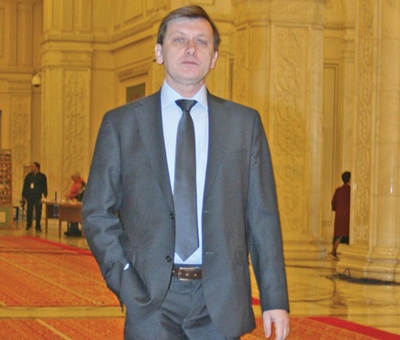 Antonescu: Vreme de 5 ani, mandatul meu de presedinte a fost pe masa. Cine tradeaza inceteaza sa existe