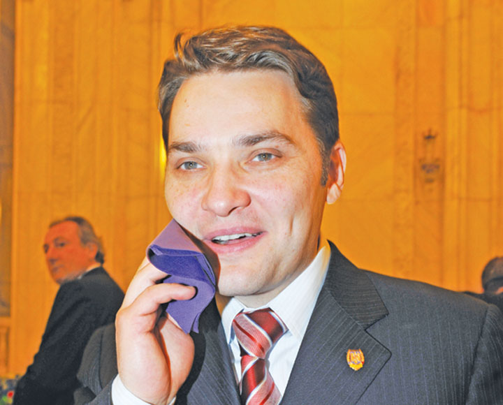 DAN SOVA-FANE (10) - Ziarul National