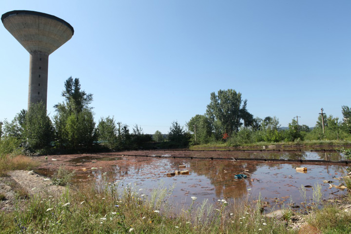 Romania plateste pentru decontaminarile Petrom