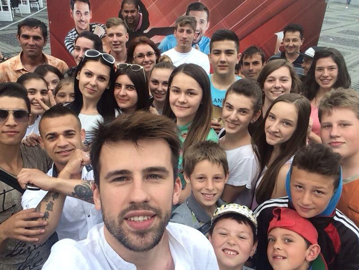 Selfie de colectie cu Florin Ristei, castigatorul X Factor 2013