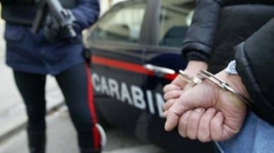 Fost ministru in guverne conduse de Berlusconi, arestat. Acesta ar fi ajutat un complice al Mafiei!