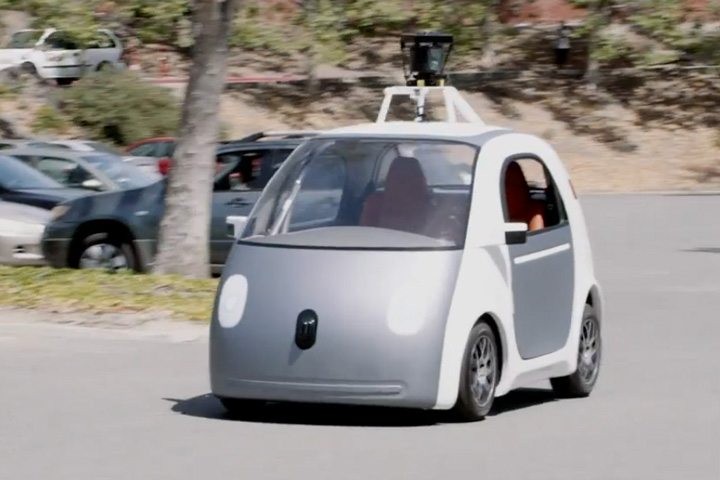 Google ameninta industria auto