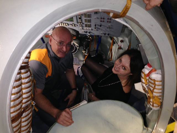 Sarah Brightman inregistreaza o piesa in spatiu