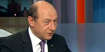 Traian Basescu: Ponta m-a rugat chiar sa-i fiu nas!