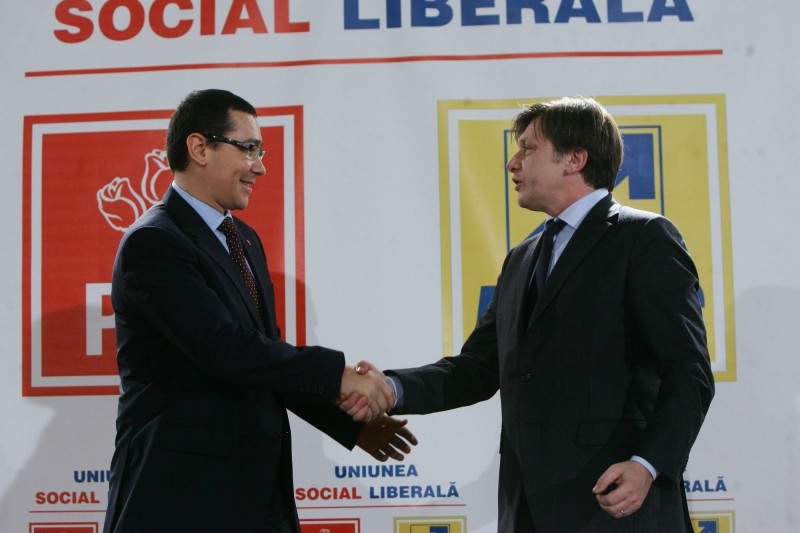Victor Ponta: „USL s-ar putea reface de luni”! Iohannis il contrazice insa: „Pot sa rad?”
