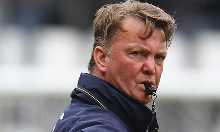 Managerul lui Man.United ii va obliga pe jucatori sa stea drepti atunci cand mananca!