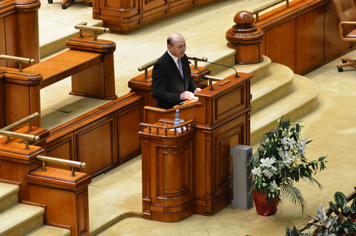 Traian Basescu - Discurs Parlament - Narcis Pop (44) - Ziarul National