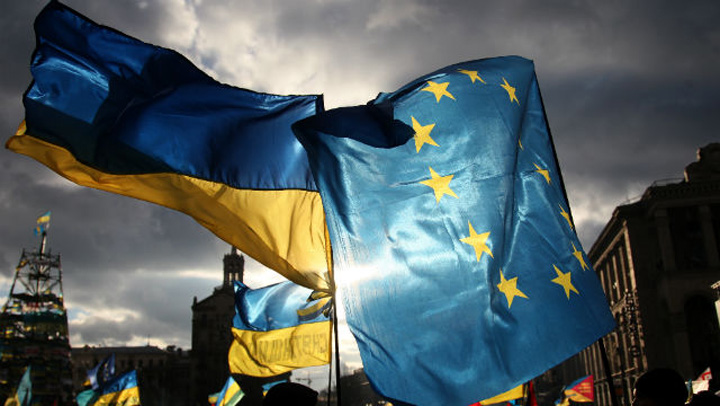 UE plus Ucraina - Ziarul National