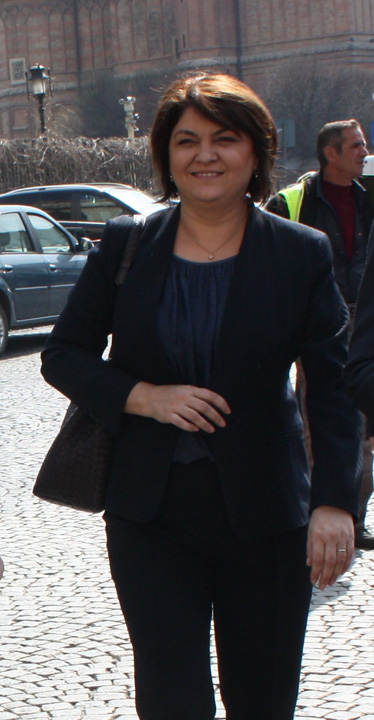 adina valean - rica petrescu - Ziarul National