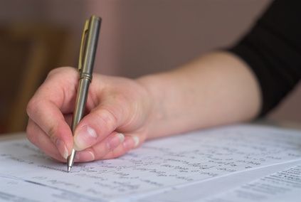 Evaluarea Nationala 2014: Parintii cer recorectarea lucrarilor la limba romana. Raspunsul lui Ponta