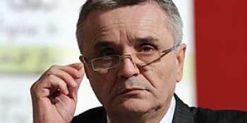 Directorul general al APIA, retinut pentru 24 de ore in dosarul subventiilor agricole ilegale