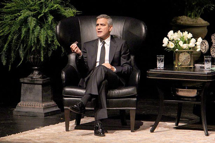 George Clooney a cumparat tacerea prietenilor cu cate 500.000 de dolari