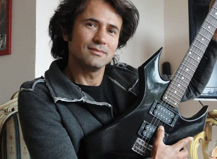 Rock si religie in Turcia: Imamul Ahmet Mühsin Tüzer si-a facut trupa