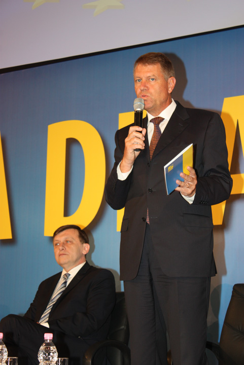 iohannis - rica petrescu - Ziarul National