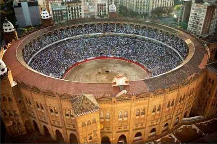 Panica la Barcelona! Emirul din Qatar vrea sa faca moschee acolo unde se dadeau luptele cu tauri