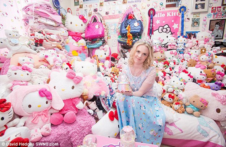 Intre o relatie stabila si Hello Kitty, o englezoaica a ales sa ramana fata batrana