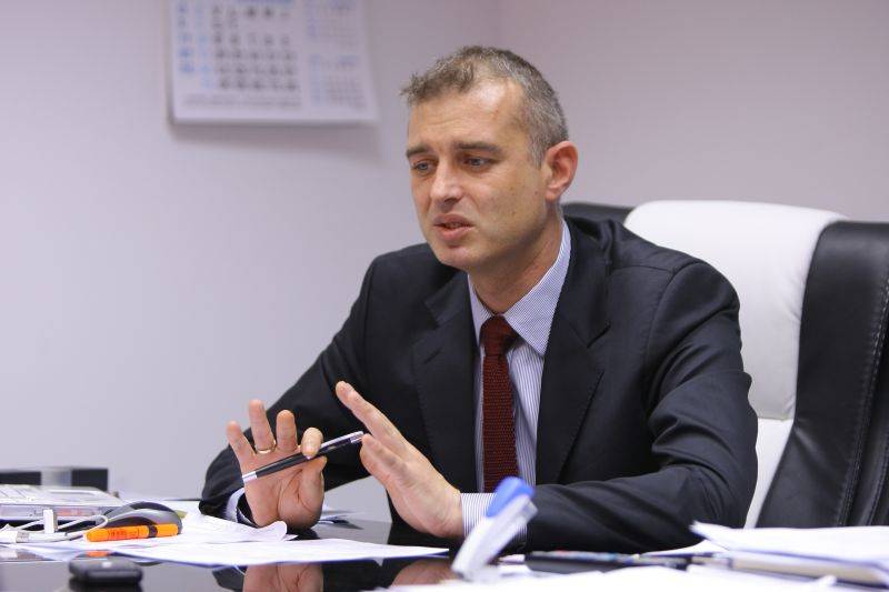 DNA: Averea fostului director RATB Viorel Popescu a fost pusa sub sechestru
