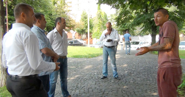 1-video-mai-multi-suporteri-ai-universitatii-craiova-au-fost-ridicati-de-politia-lui-ponta - Ziarul National