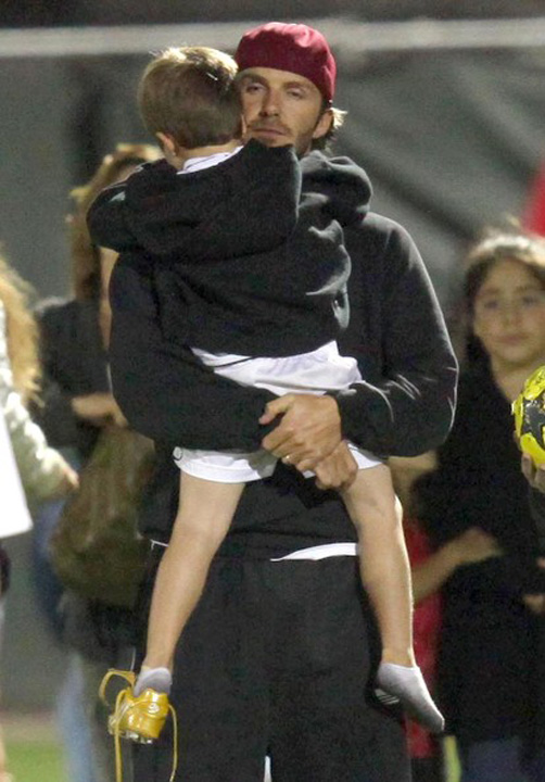 Cruz+Beckham - Ziarul National