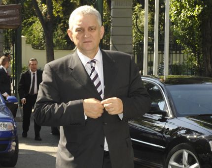 Ilie Sarbu a anuntat ca documentul SIE arata ca niciun candidat la presedintie nu e ofiter acoperit