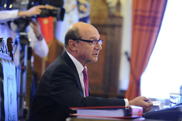 Traian Basescu: Limba romana, un simbol fundamental ale unitatii noastre nationale