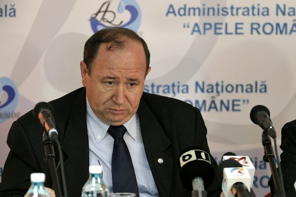Surse: Ponta a cerut demiterea sefului de la Apele Romane, aflat in concediu