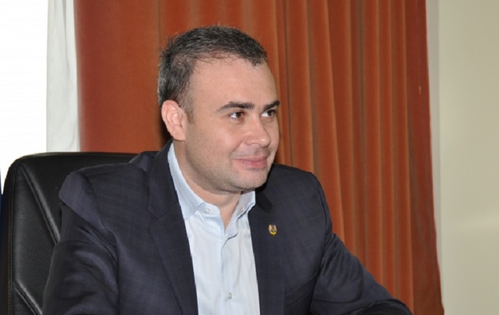 Ce spune ministrul Economiei despre riscurile impunerii prin lege a unui curs arbitrar pentru francul elvetian!