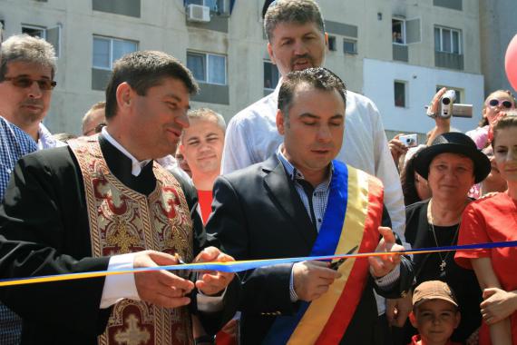 Primarul din Navodari, retinut pentru coruptie