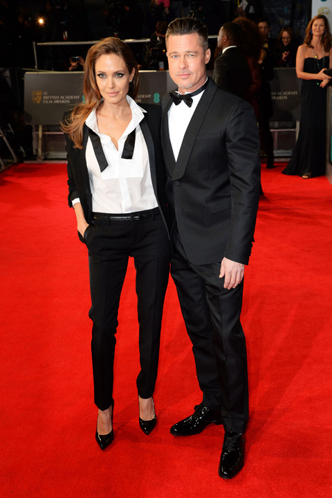 Angelina Jolie, mesaj dur pentru Brad Pitt: “No more sex for you”