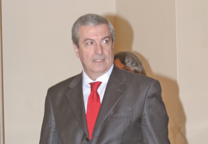 Tariceanu considera ca e singurul candidat care il poate invinge pe Victor Ponta